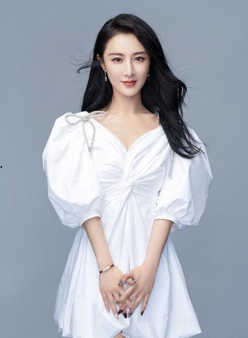 小明星网红演员有哪些,揭秘当红小明星网红演员群像