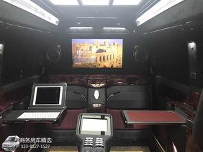 商务车视频明星网红,网红与商务车共绘时尚篇章