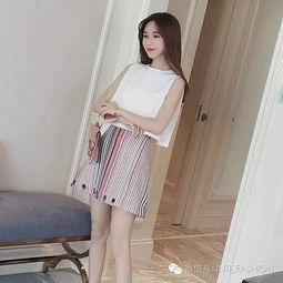 韩国明星网红同款衣服,明星网红同款衣橱揭秘