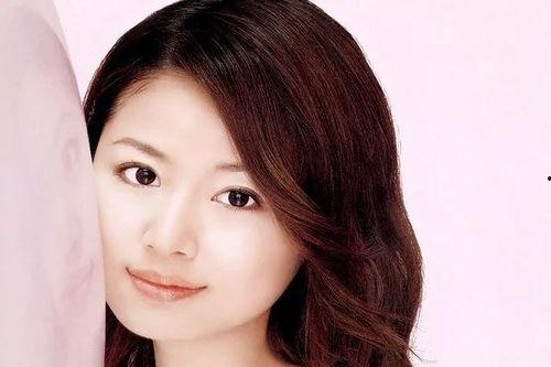 成都大学的女明星网红,校园风采与网络影响力的完美融合