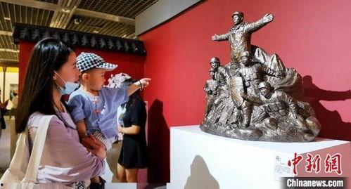 明星网红雕塑作品图片大全,明星网红形象艺术再现