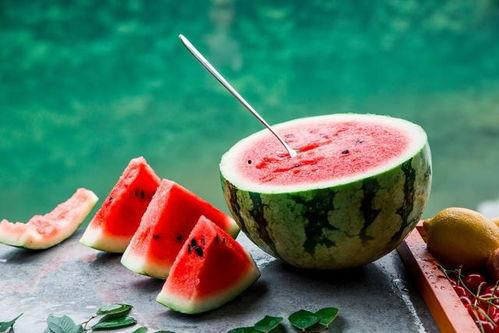 今日宜吃瓜主角,揭秘娱乐圈最新热点事件