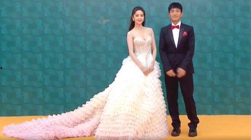 全网明星网红走红毯视频,全网明星网红走红毯瞬间大盘点