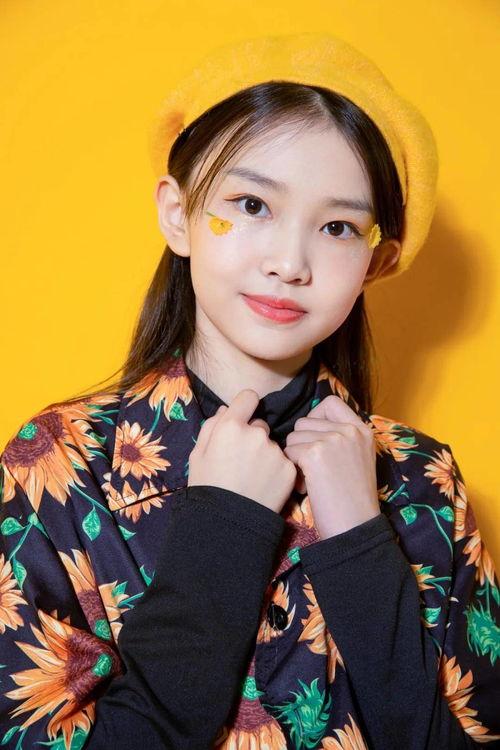 宋小睿明星网红图片