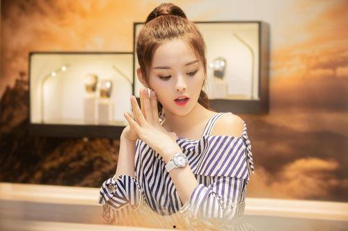 宋小睿明星网红图片