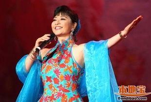 春晚明星网红有哪些歌名,明星网红齐聚一堂，歌名闪耀舞台